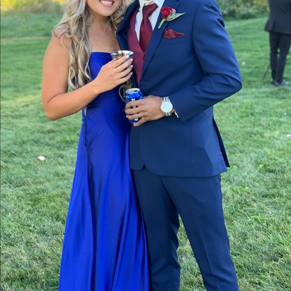 Prom Dress/Wedding Guest Dress - Picture 3 of 4